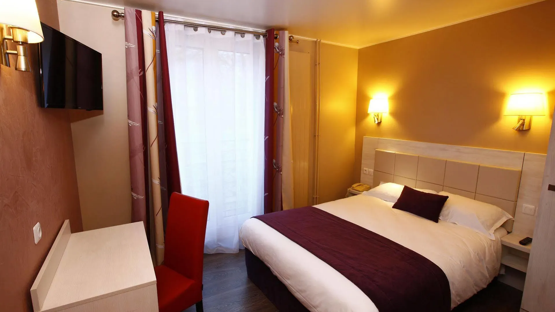 Sunny Hotel 2*