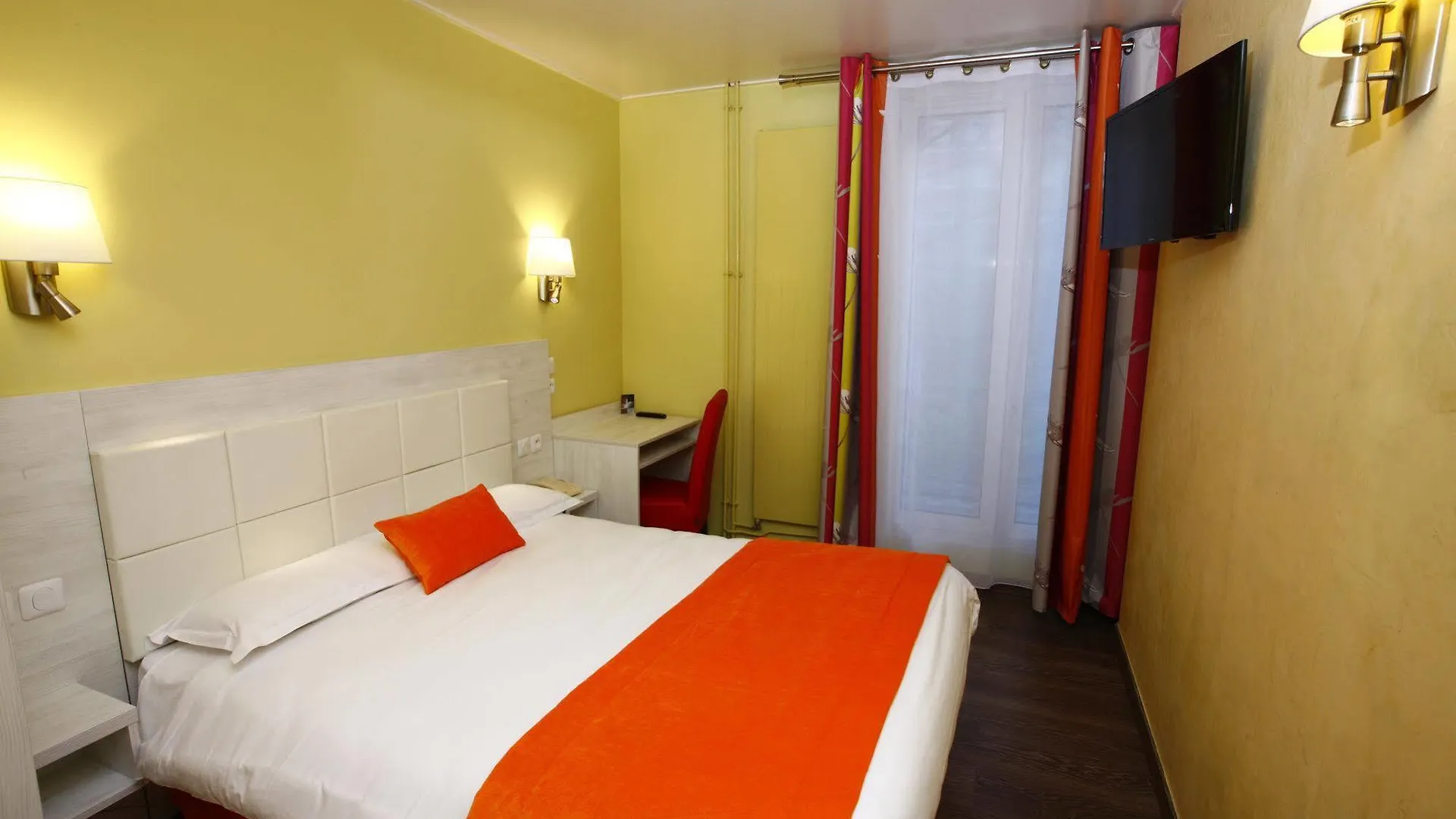 Sunny Hotel 2*